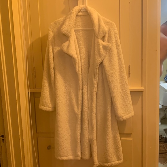 Cream Colored Bath Robe Size Large / XL - Picture 1 of 6